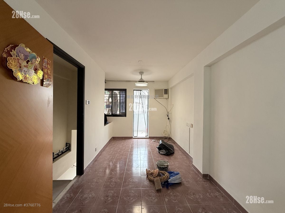 村屋 售盘 2 房 , 1 浴室 412 平方尺