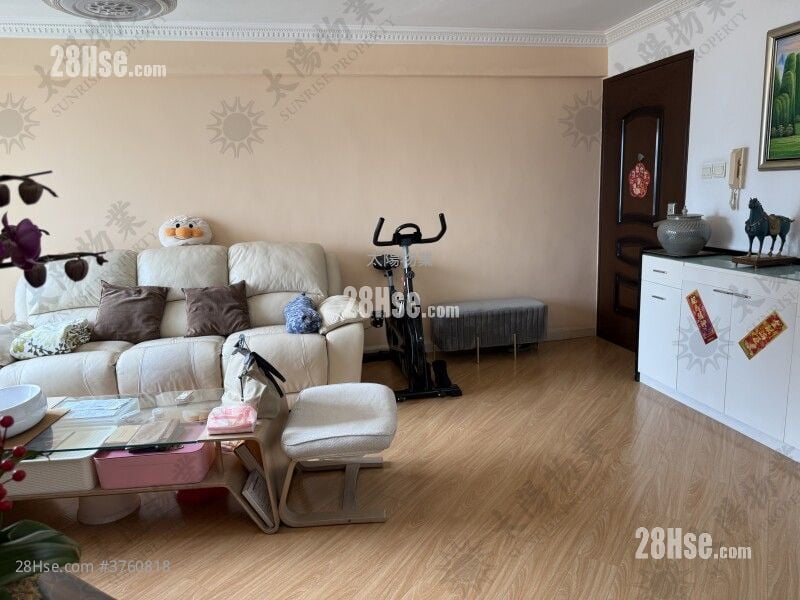 Whampoa Garden Sell 3 Bedrooms 825 ft²