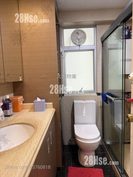 Whampoa Garden Sell 3 Bedrooms 825 ft²