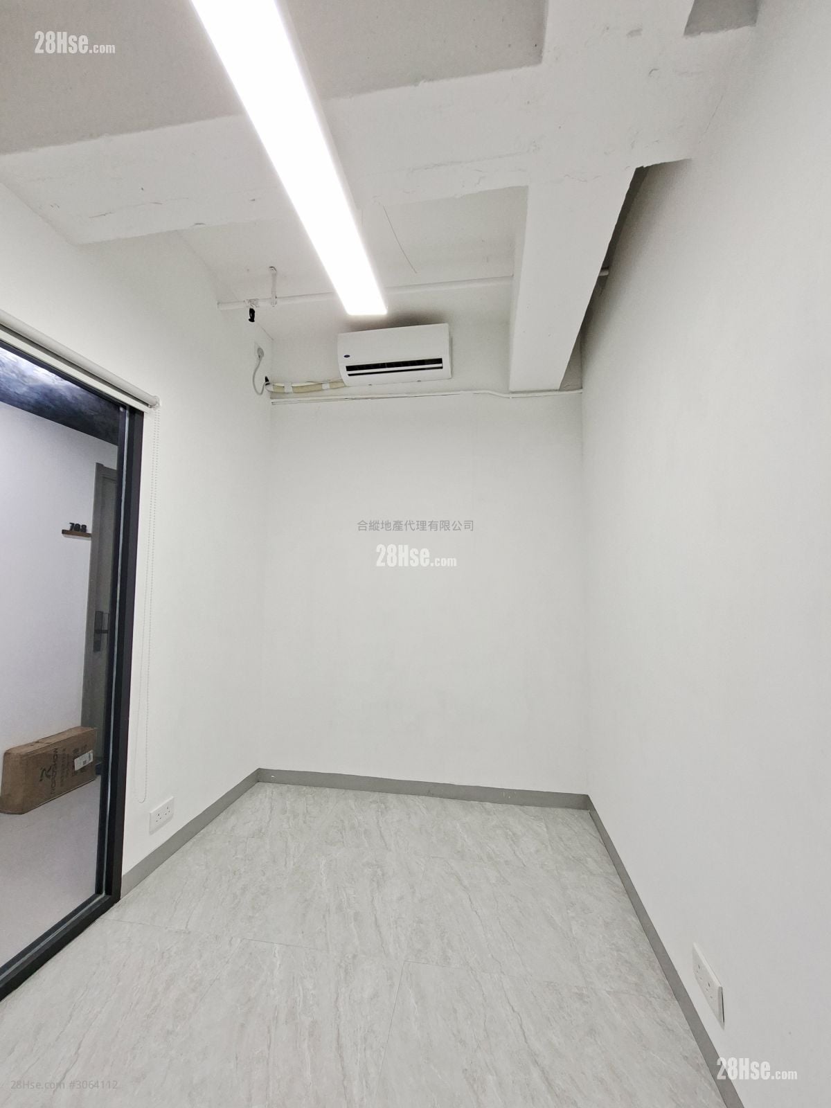 致乐工业大厦 租盘 3 房 , 2 厕所