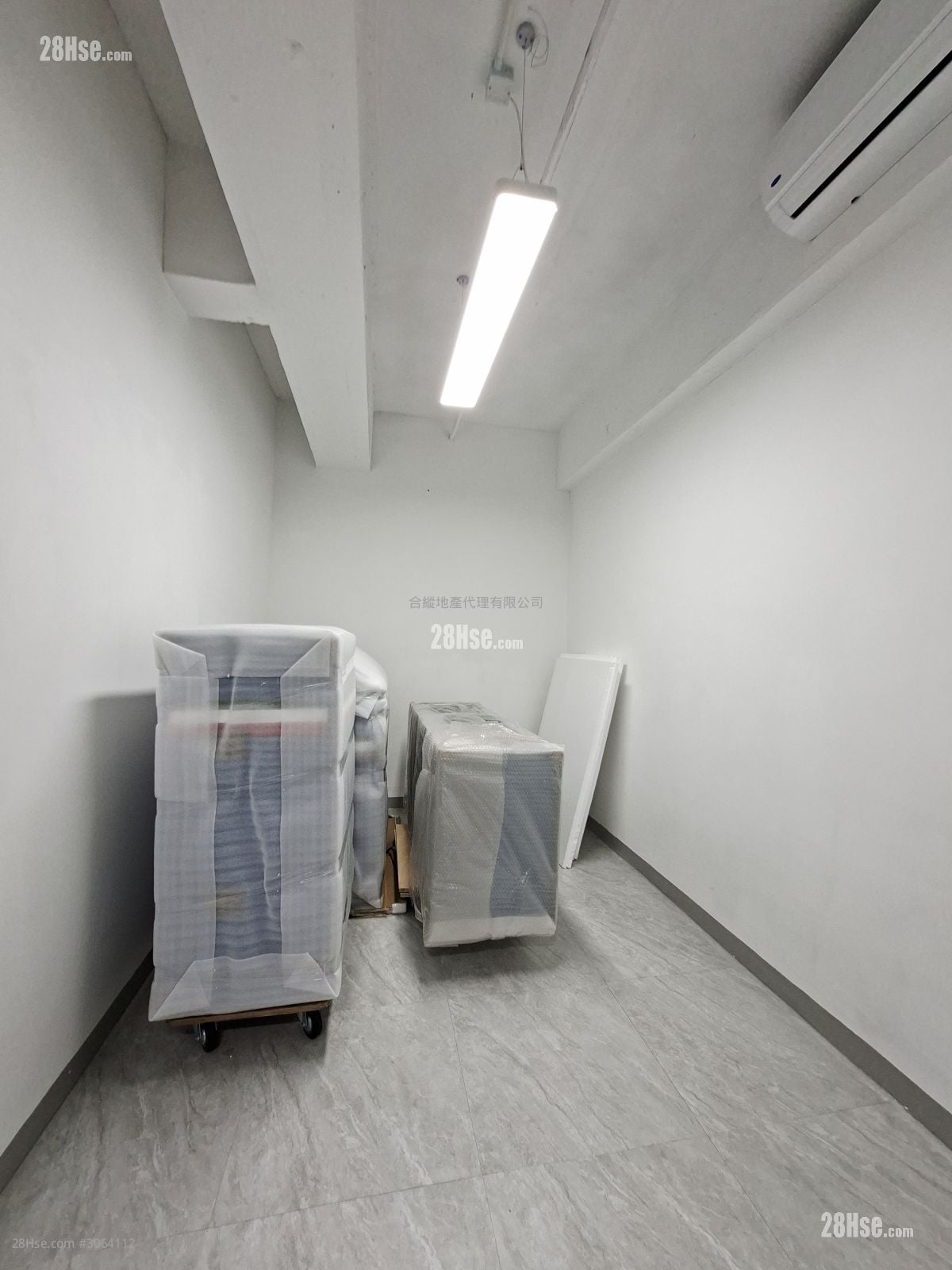 致乐工业大厦 租盘 3 房 , 2 厕所