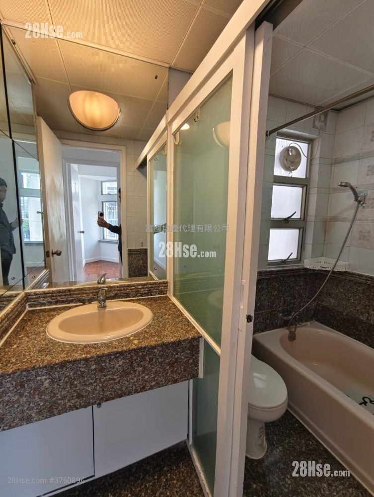 嘉湖山庄 售盘 2 房 , 1 浴室 442 平方尺