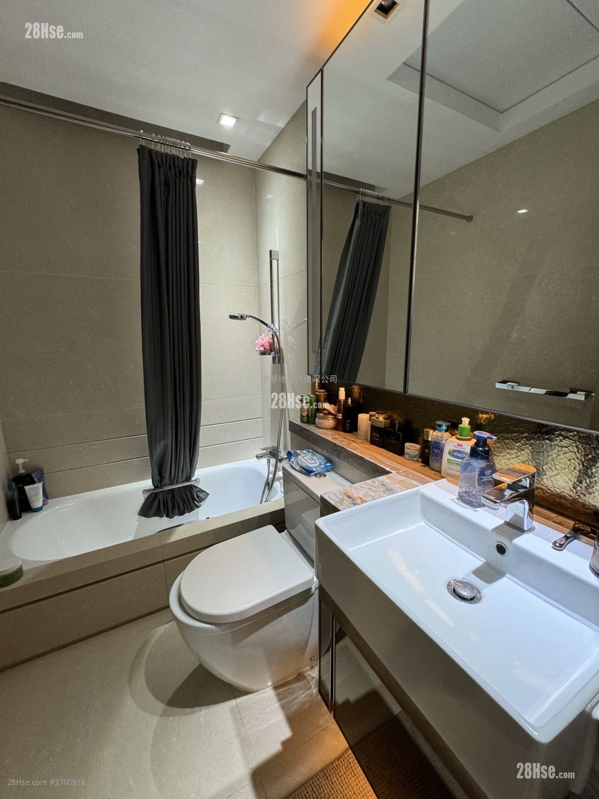 Century Link Sell 3 Bedrooms 641 ft²