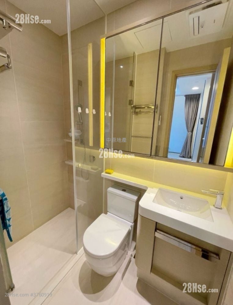 Edition 178 Sell Studio 251 ft²