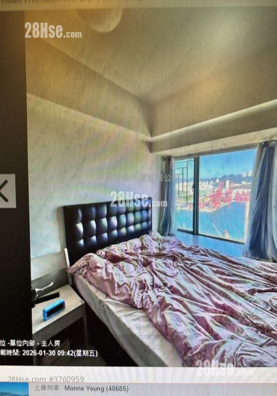 Rambler Crest Sell 2 Bedrooms , 1 Bathroom 451 ft²