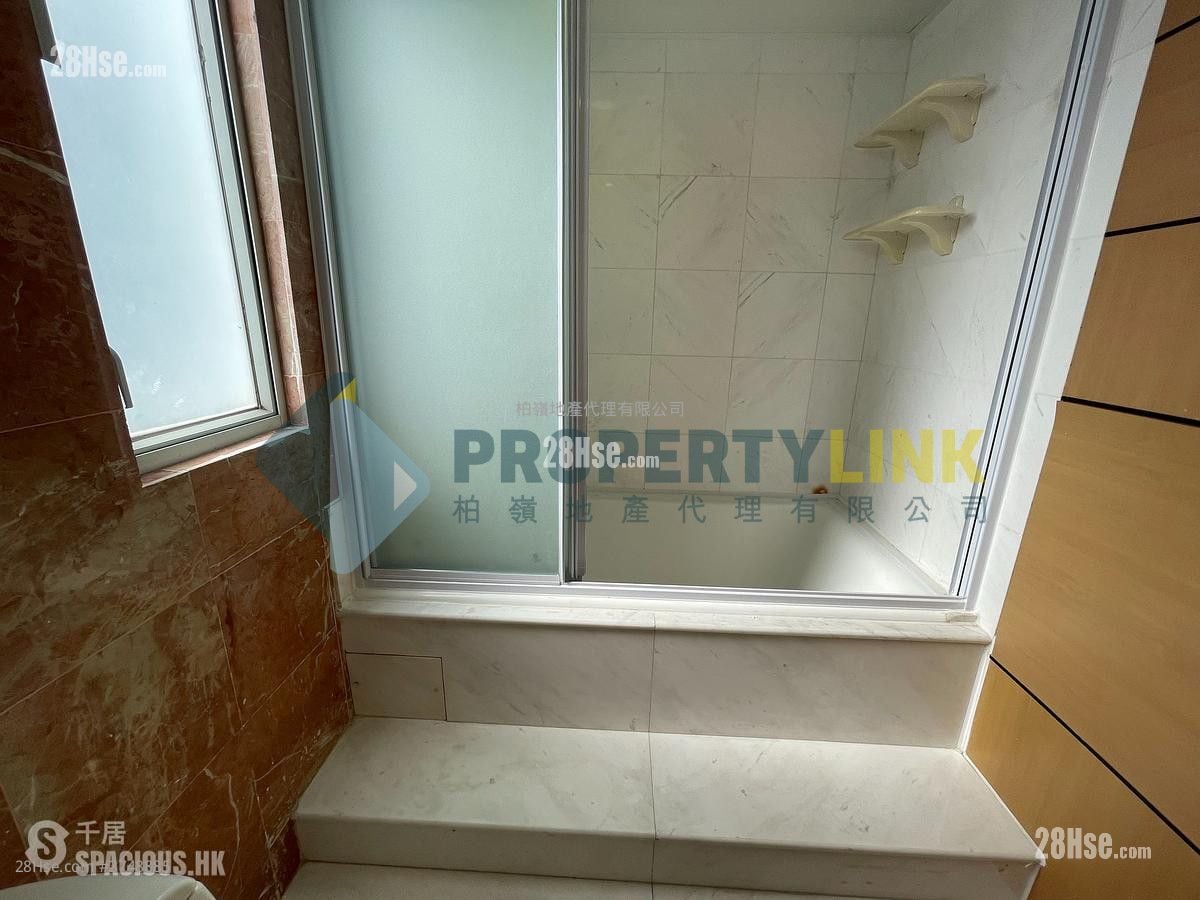 The Rednaxela Rental 2 Bedrooms , 2 Bathrooms 671 ft²