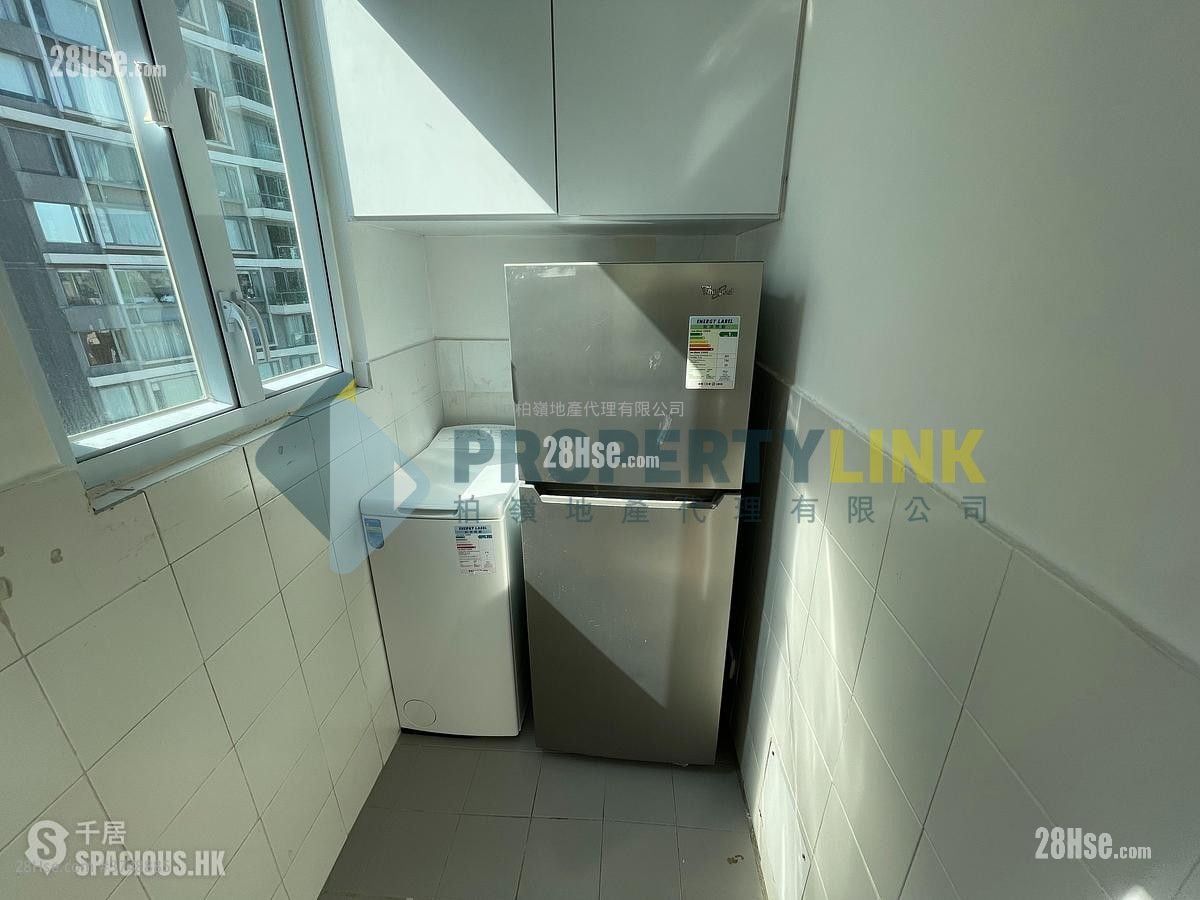 The Rednaxela Rental 2 Bedrooms , 2 Bathrooms 671 ft²