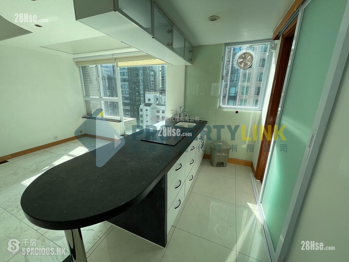 The Rednaxela Rental 2 Bedrooms , 2 Bathrooms 671 ft²