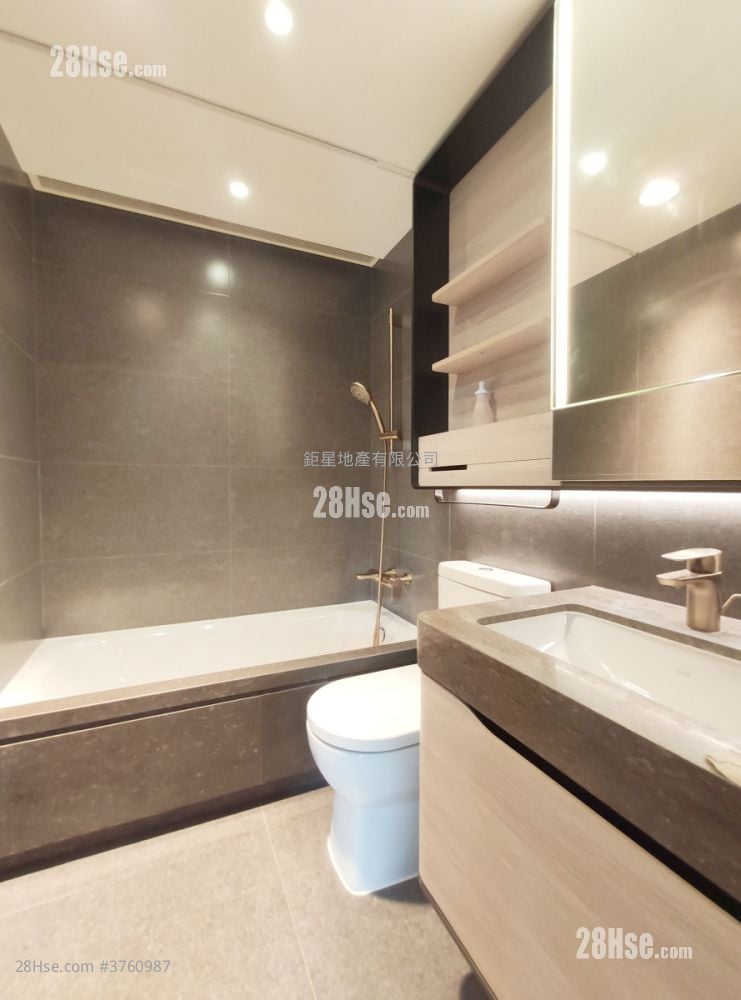 柏蔚山 租盘 4 房 , 3 浴室 909 平方尺