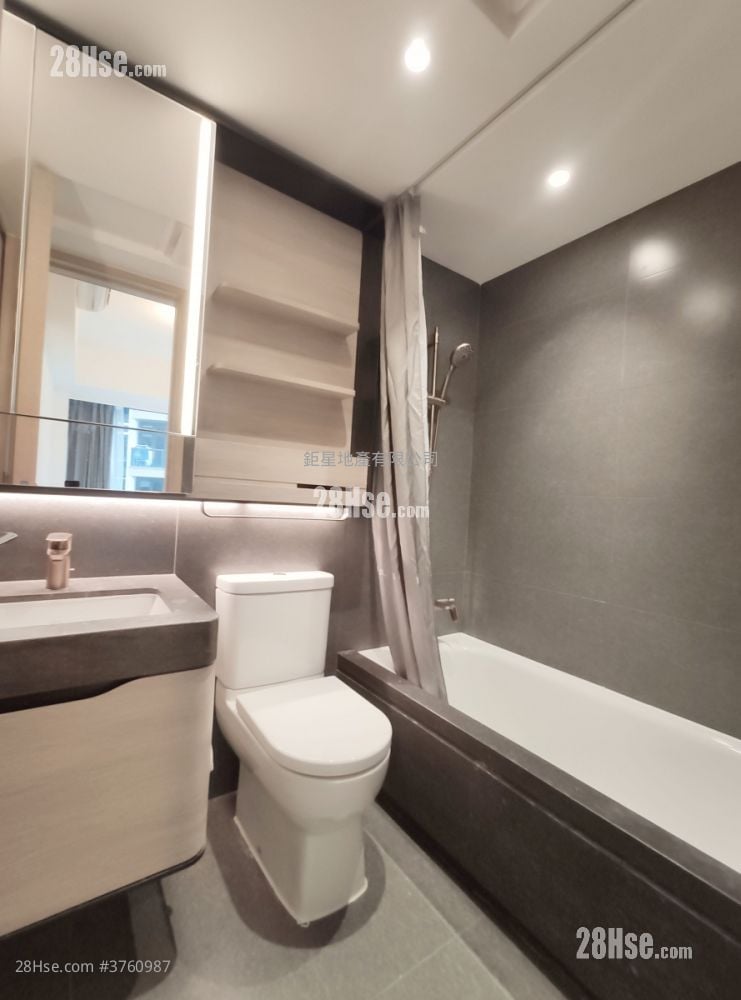 柏蔚山 租盘 4 房 , 3 浴室 909 平方尺