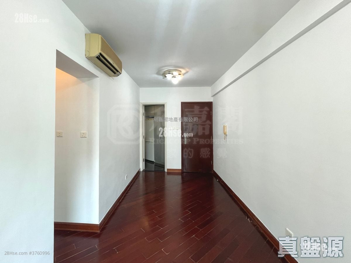 Tseung Kwan O Plaza Sell 2 Bedrooms , 1 Bathroom 441 ft²