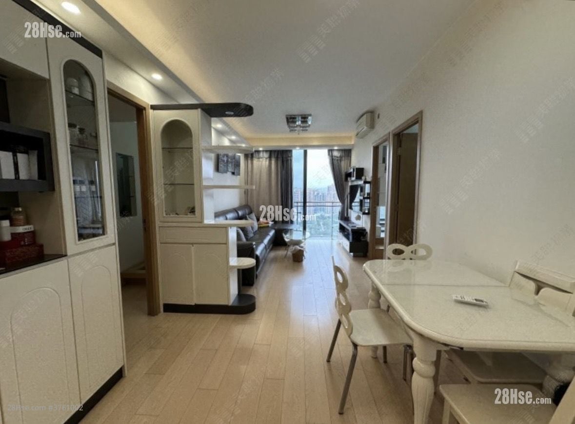 厅: 迎海 售盘 3 房 , 2 浴室 799 平方尺