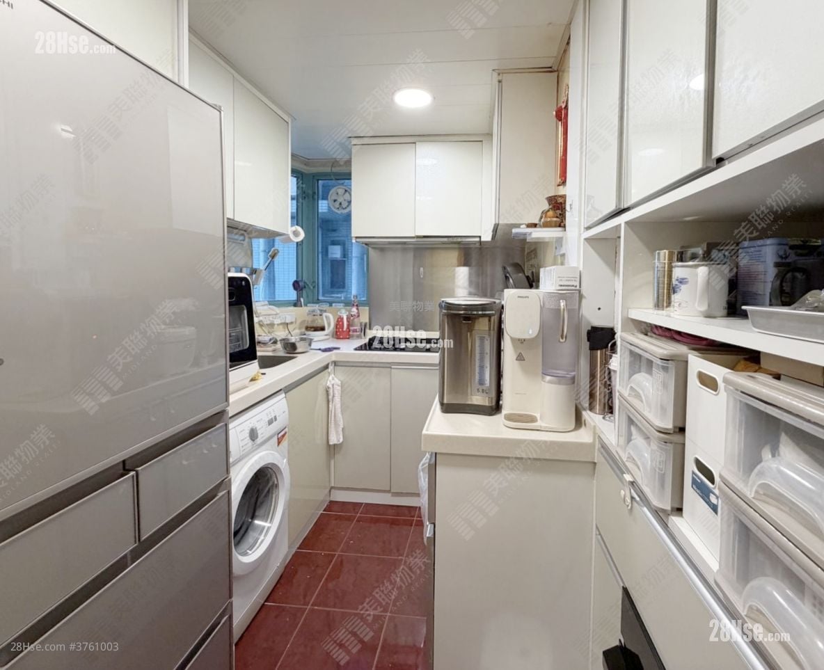 翠拥华庭 售盘 3 房 681 平方尺