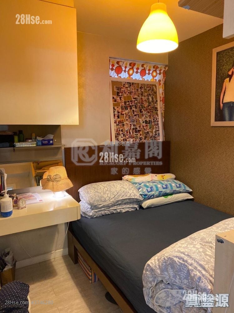 Kwong Chiu Terrace Sell 2 Bedrooms 550 ft²