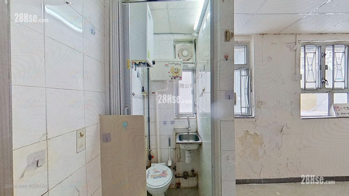 Kwai Dao Building Sell 5+ Bedrooms , 5+ Bathrooms 283 ft²