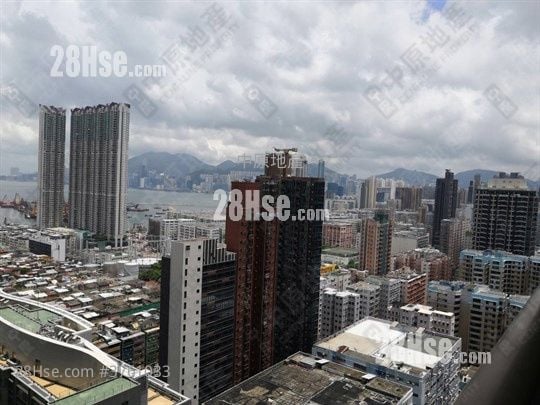 Sky Tower Sell 2 Bedrooms , 1 Bathroom 452 ft²