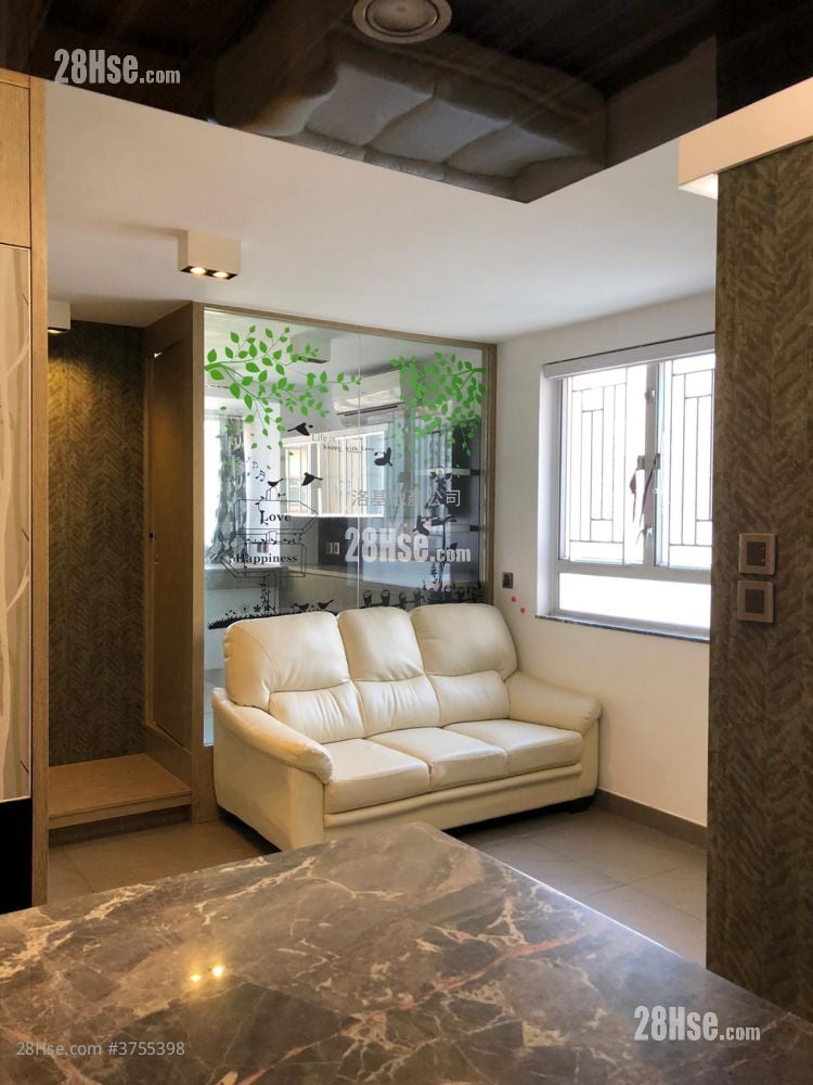 Amoy Gardens Sell 2 Bedrooms , 1 Bathroom 356 ft²