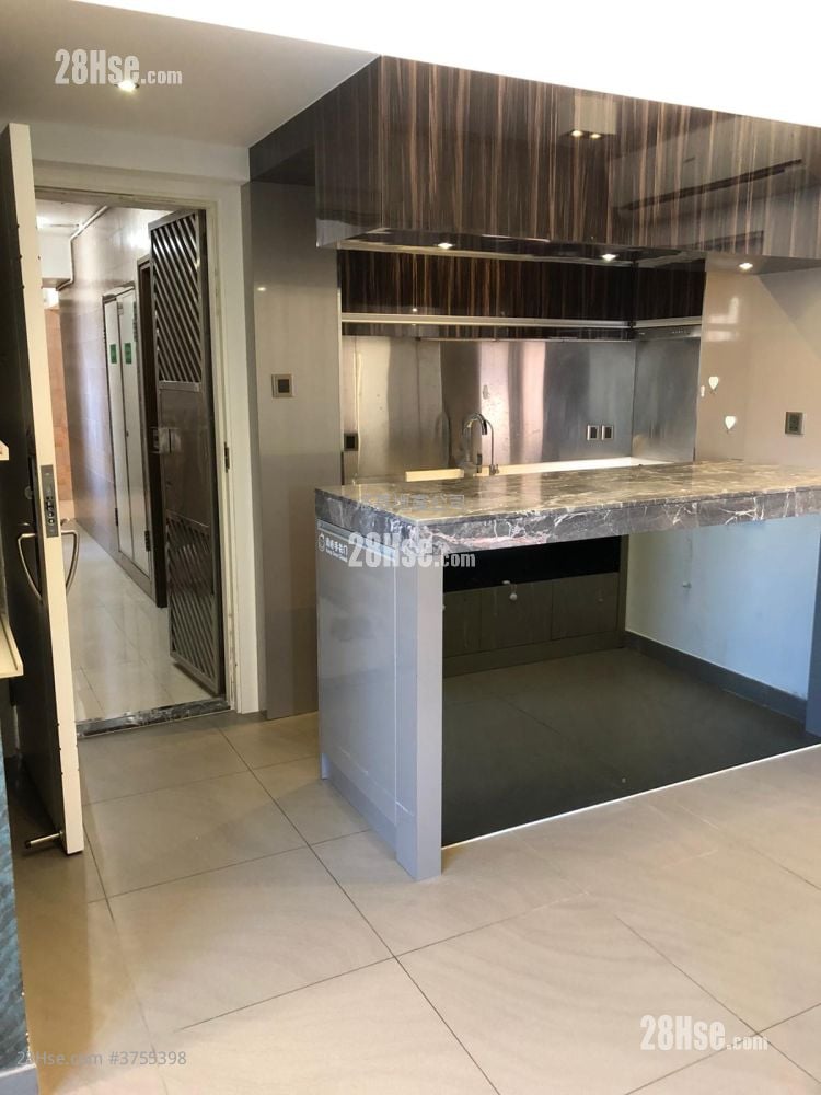 Amoy Gardens Sell 2 Bedrooms , 1 Bathroom 356 ft²