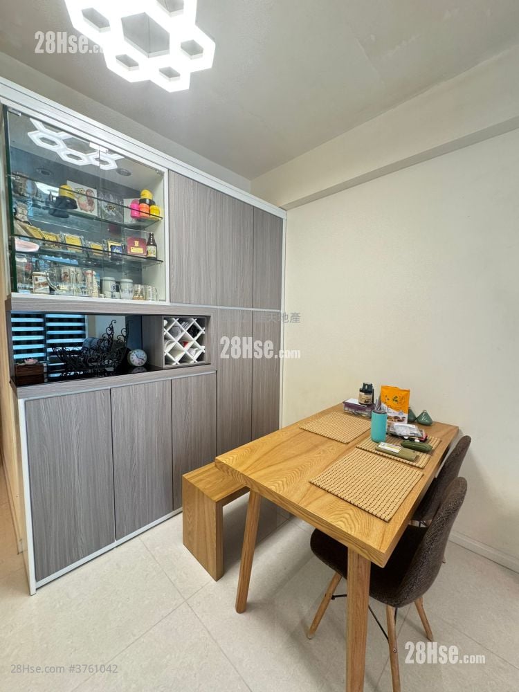 岚山 售盘 3 房 , 2 浴室 735 平方尺