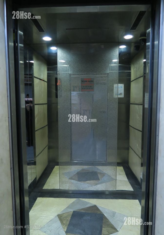 荣吉工业大厦 租盘 100 平方尺