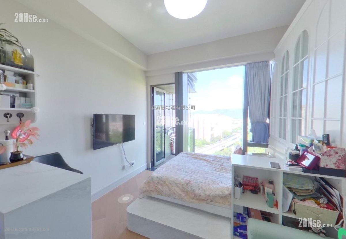 高尔夫御苑 售盘 1 浴室 280 平方尺