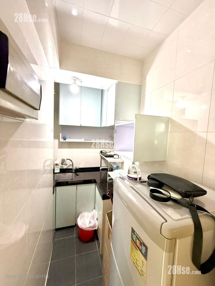 富来花园 租盘 2 房 360 平方尺