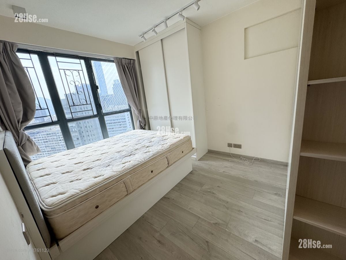 The Regalia Sell 3 Bedrooms , 2 Bathrooms 859 ft²