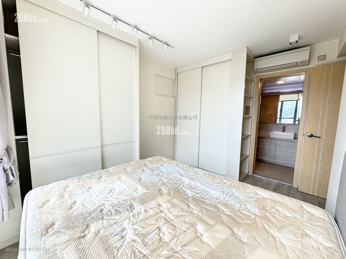 The Regalia Sell 3 Bedrooms , 2 Bathrooms 859 ft²