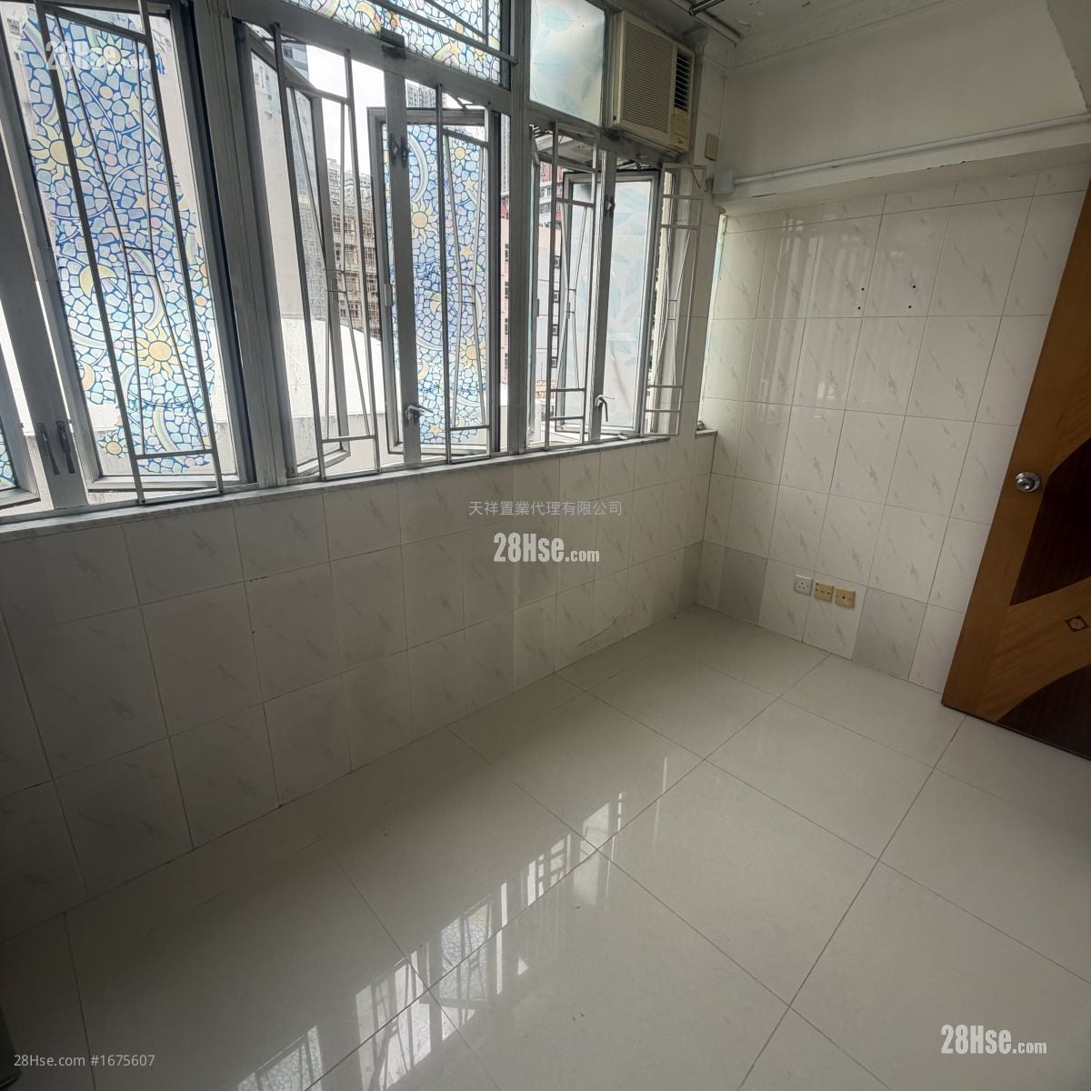 Chinese Mansion Rental 1 Bedroom , 1 Bathroom 130 ft²