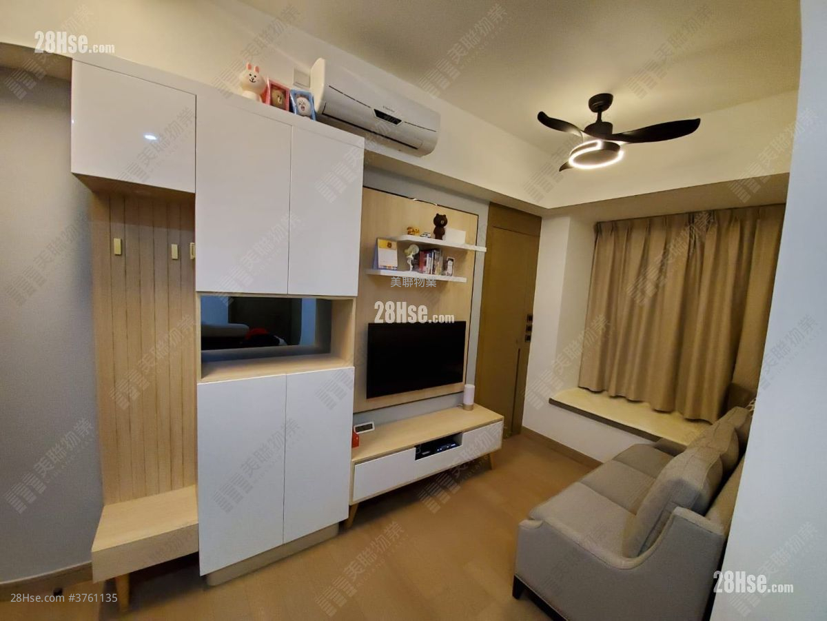 The Reach Sell 2 Bedrooms , 1 Bathroom 355 ft²