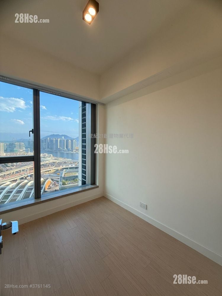 Monaco 售盘 4 房 , 3 浴室 961 平方尺