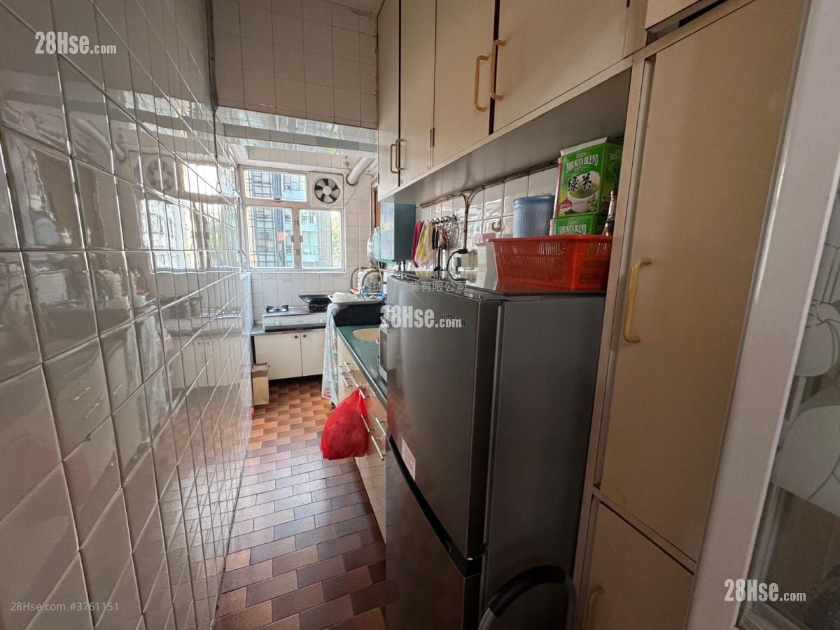 利高大厦 售盘 2 房 , 1 浴室 493 平方尺