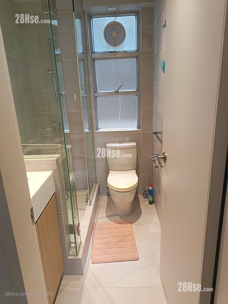 Dragon Court Sell 2 Bedrooms , 1 Bathroom 1,143 ft²