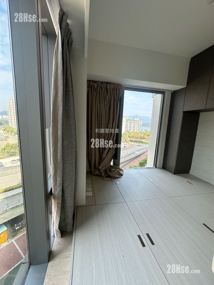 St Martin Sell 1 Bedroom , 1 Bathroom 379 ft²