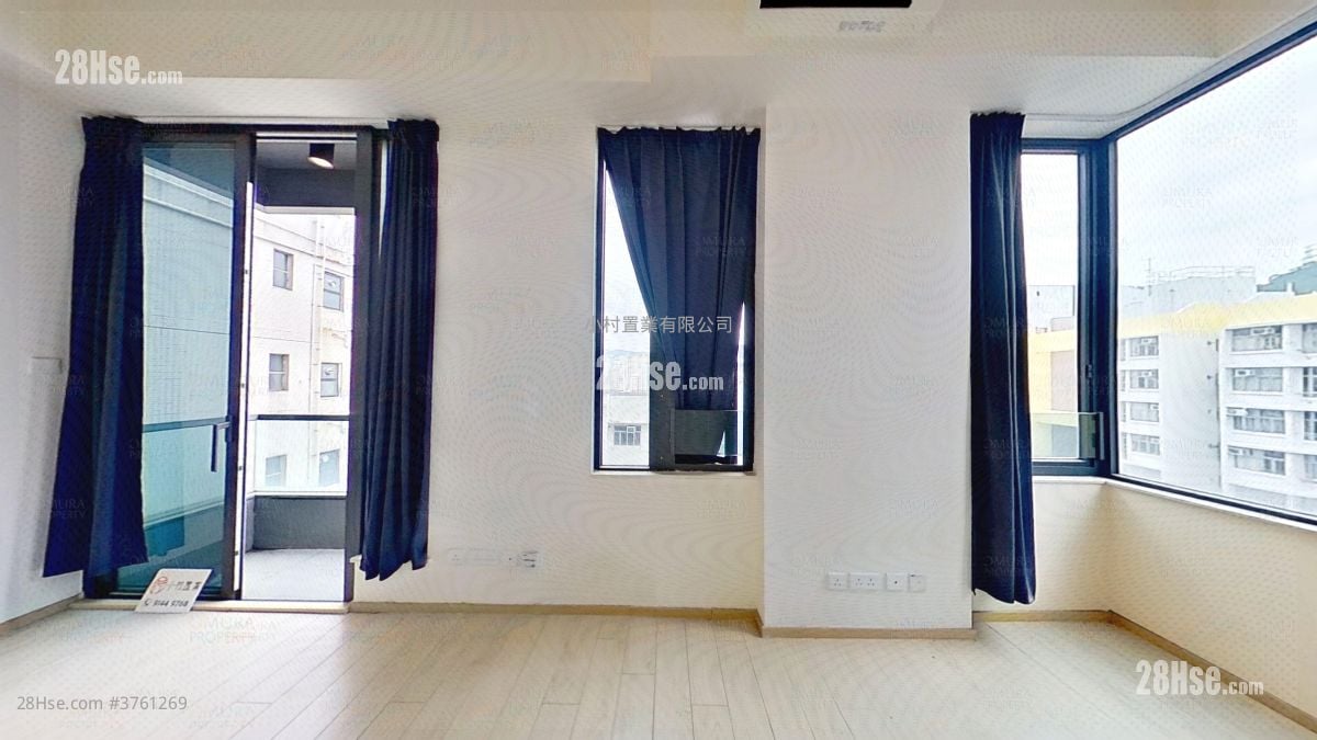 living room: Edition 178 Sell Studio , 1 Bathroom 312 ft²