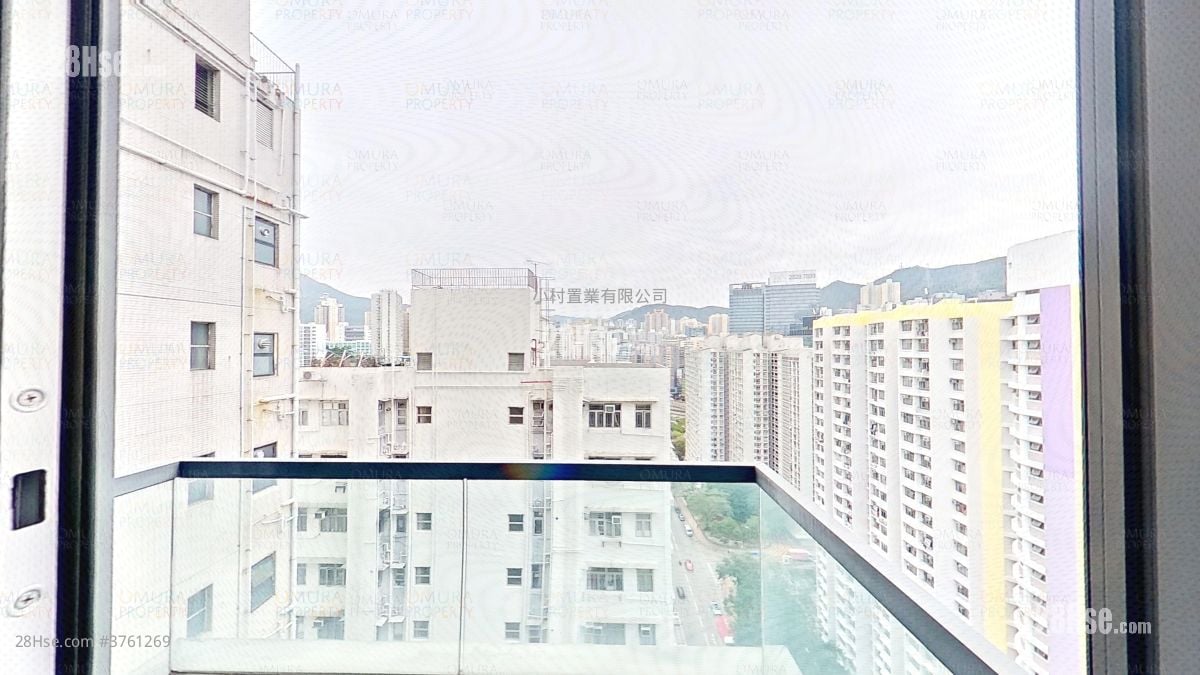 balcony: Edition 178 Sell Studio , 1 Bathroom 312 ft²