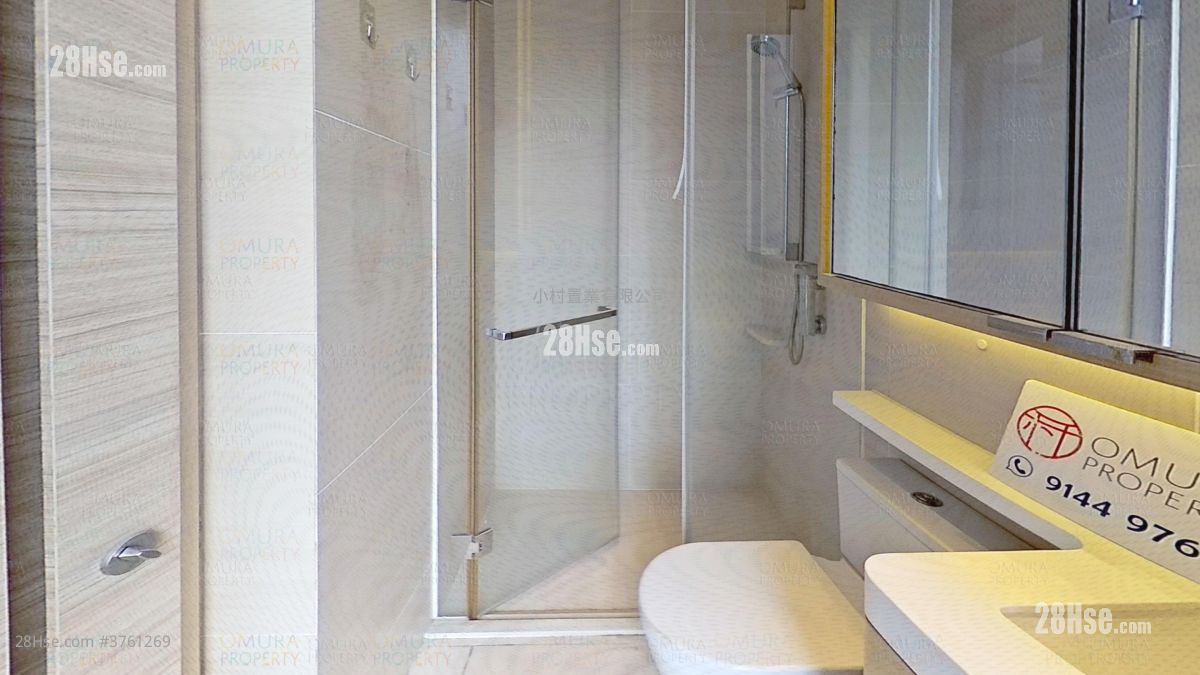 bathroom: Edition 178 Sell Studio , 1 Bathroom 312 ft²