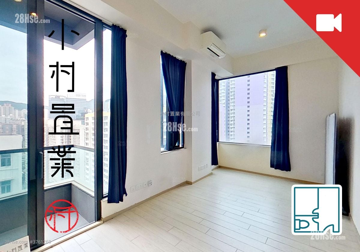 living room: Edition 178 Sell Studio , 1 Bathroom 312 ft²