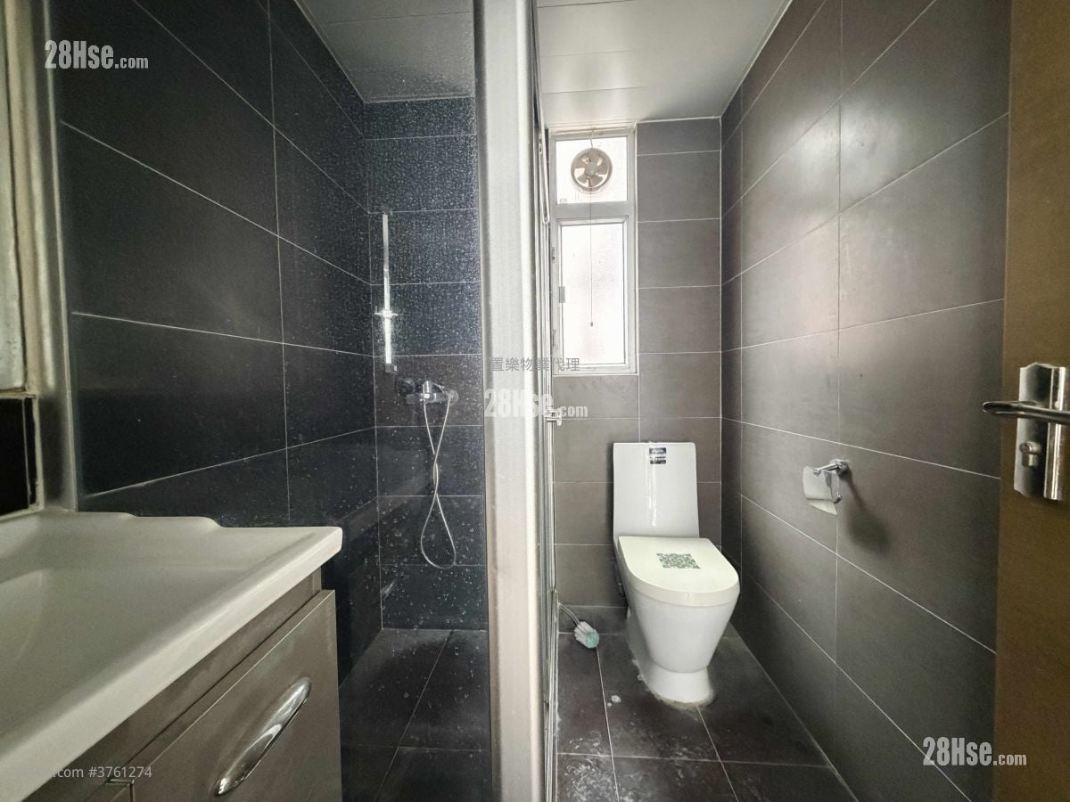 416 Queen’s Road West Sell Studio , 1 Bathroom 326 ft²