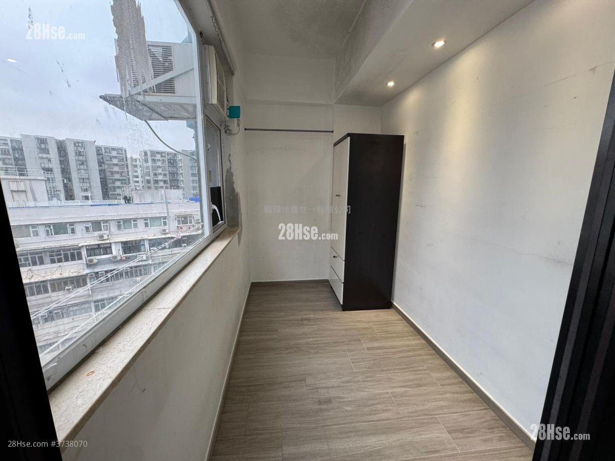 五洲大廈 租盤 1 房 , 1 浴室 180 平方呎