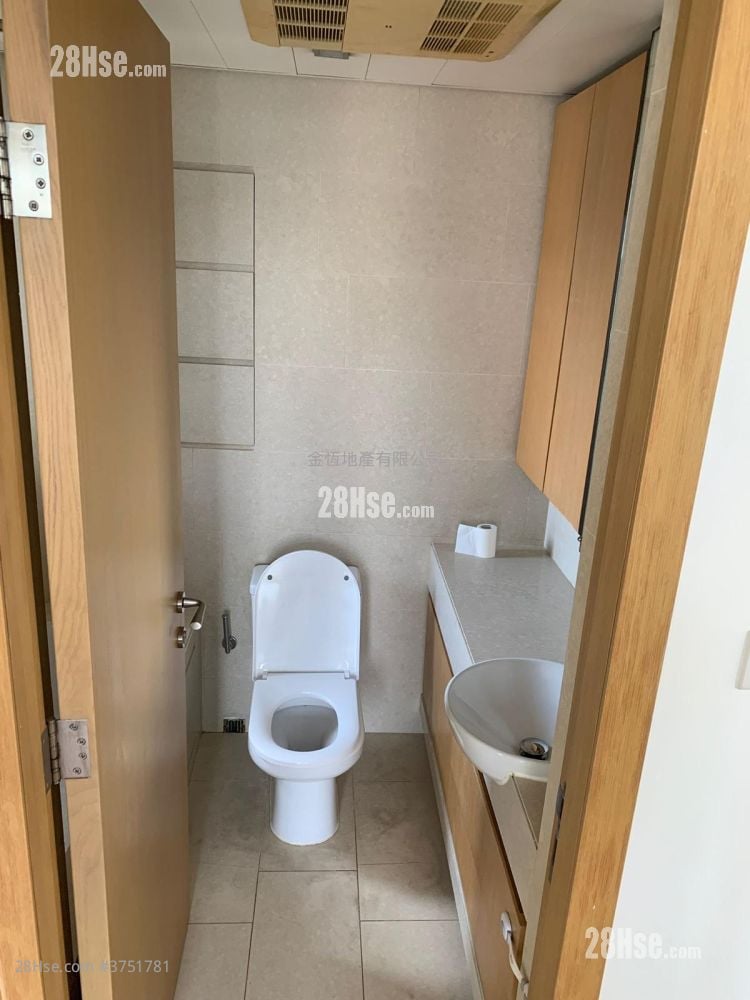 Island Lodge Rental 2 Bedrooms , 1 Bathroom 640 ft²