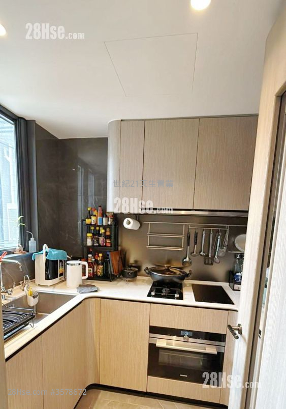 上源 售盘 2 房 , 1 浴室 558 平方尺