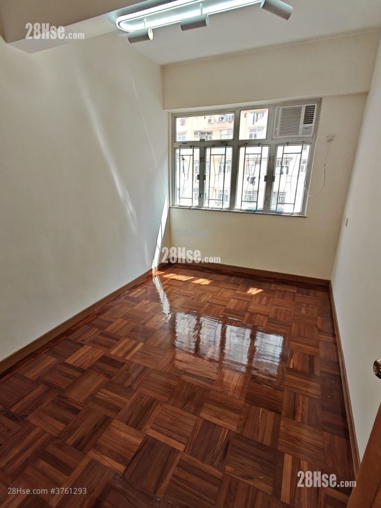 新都城大厦 租盘 3 房 , 1 浴室 614 平方尺