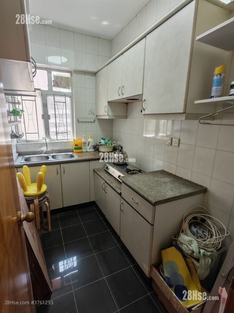 新都城大厦 租盘 3 房 , 1 浴室 614 平方尺