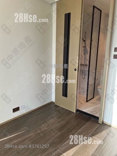 The Consonance Sell Studio 200 ft²