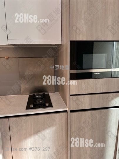 The Consonance Sell Studio 200 ft²