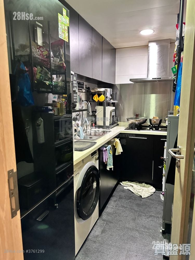 Park Central Sell 3 Bedrooms 684 ft²