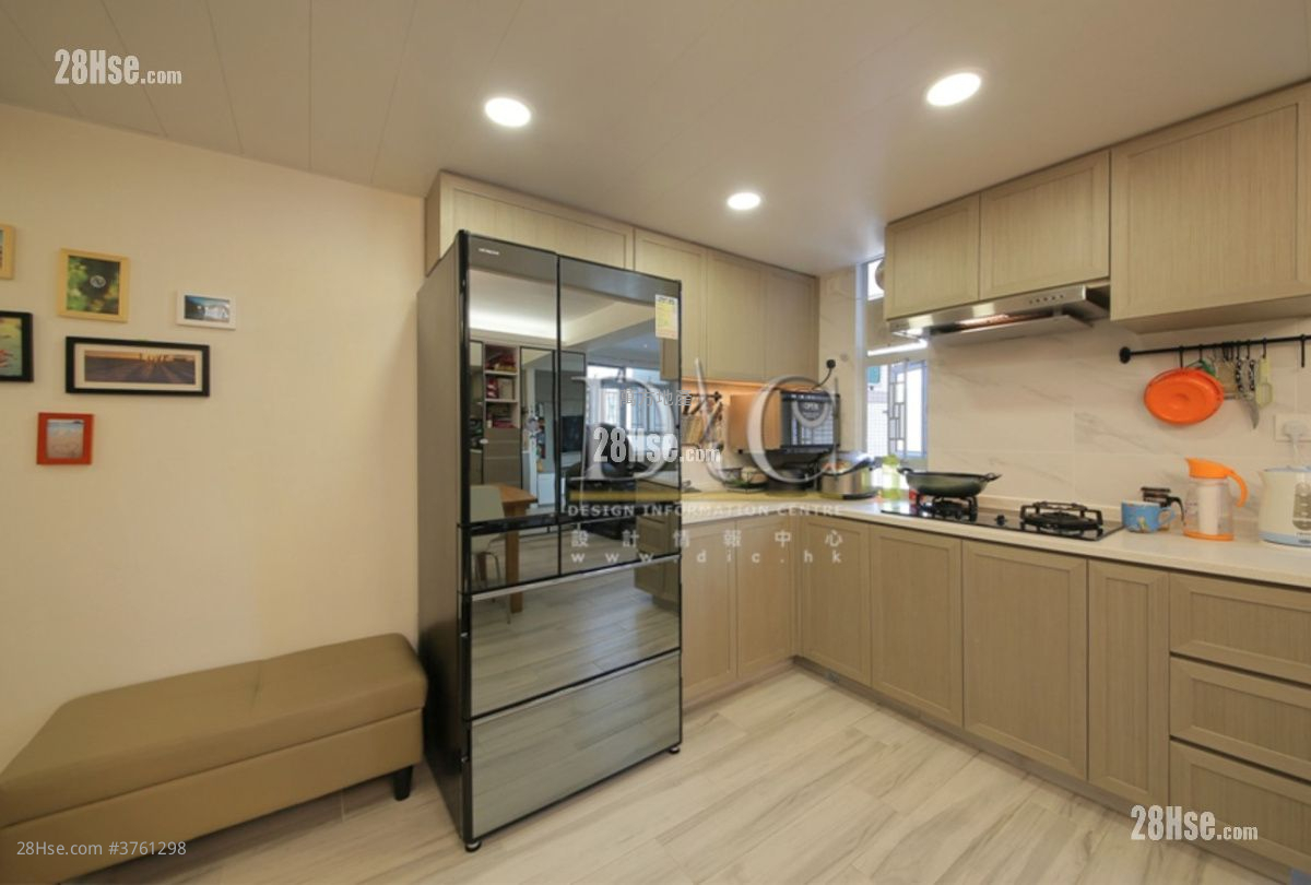 Carado Garden Sell 3 Bedrooms , 1 Bathroom 591 ft²