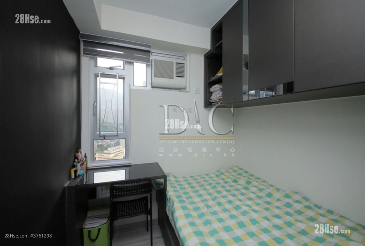 Carado Garden Sell 3 Bedrooms , 1 Bathroom 591 ft²