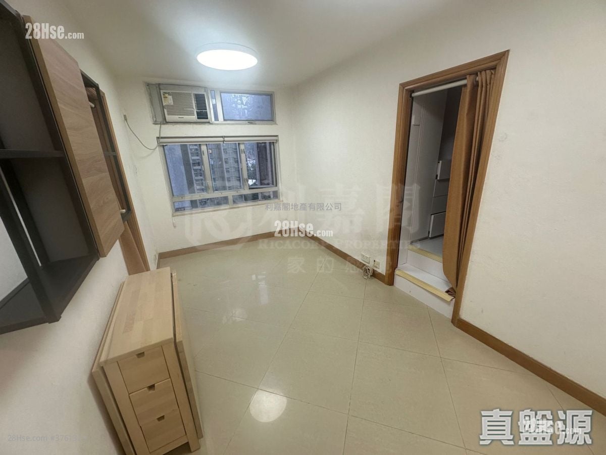 Yan Ming Court Sell 2 Bedrooms 401 ft²